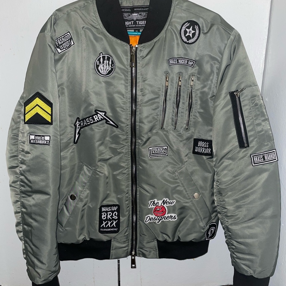 Jacket - Picture 9 of 14